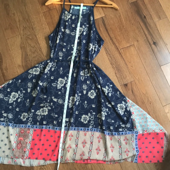 MAURICES medium sized handkerchief dress - Picture 6 of 7